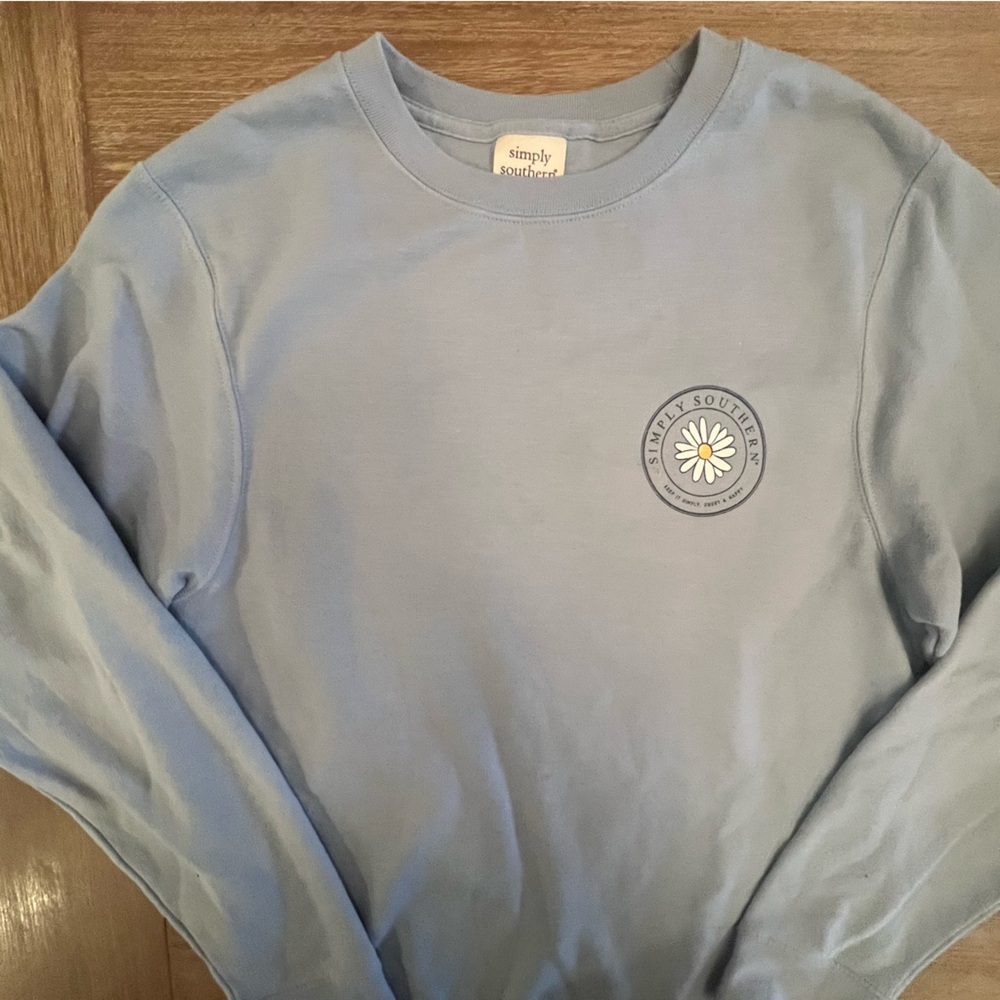 Simply Southern Powder Blue Daisy Circle Logo Sweatshirt